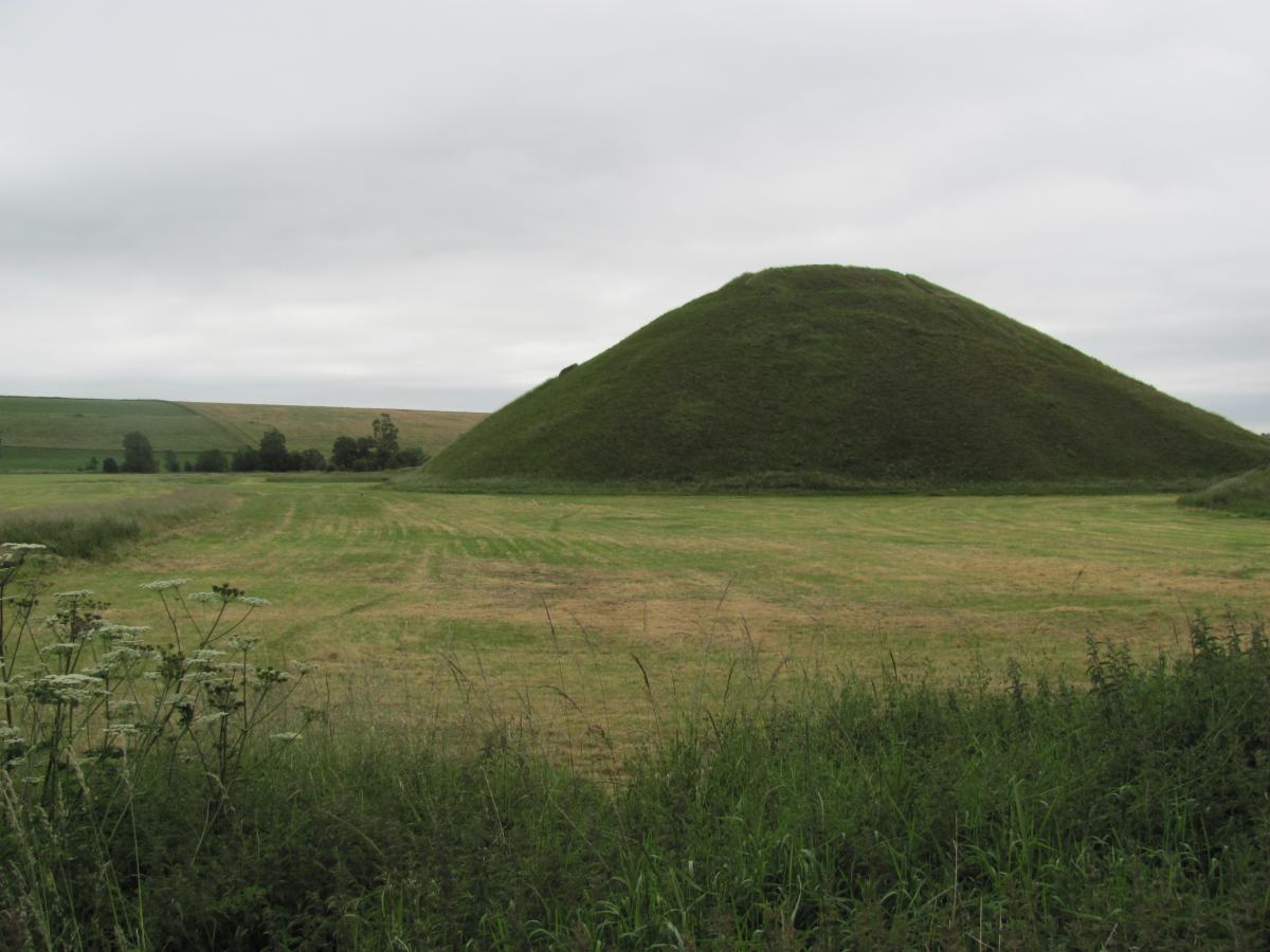 42Silbury.JPG